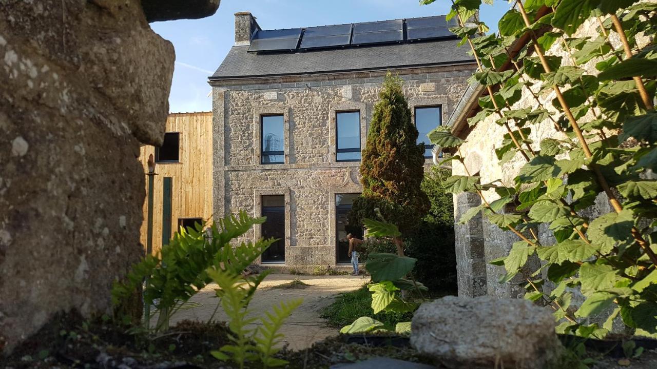 Hotel A La Belle Etoile Mellionnec Exterior foto